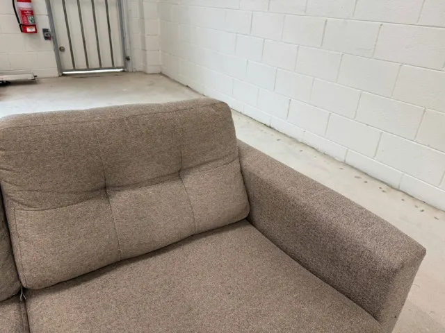 Secondhand L shape