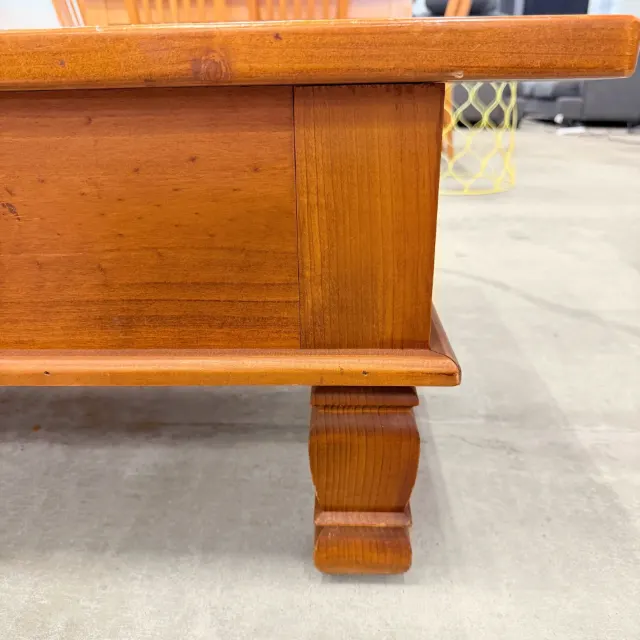 Side panel of the pine coffee table with its solid block leg