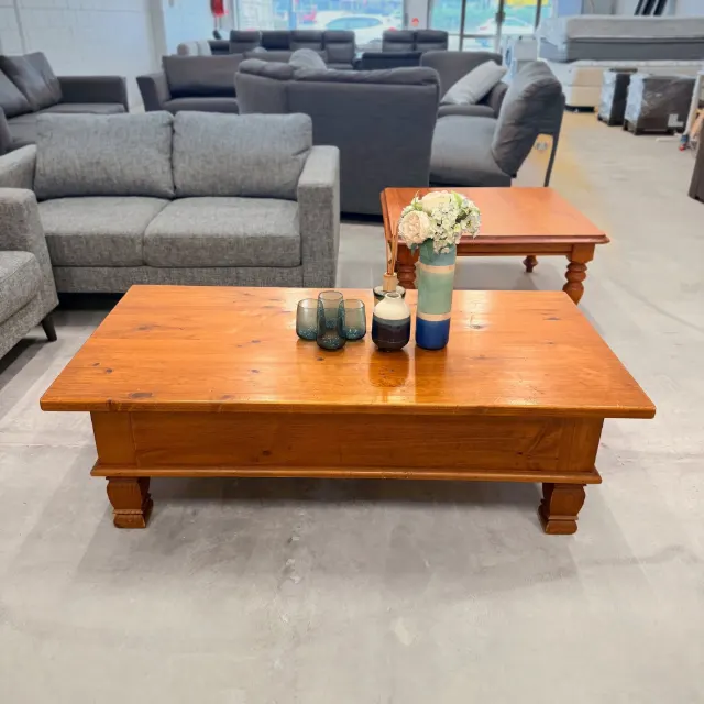 Rustic pine coffee table, front view showing the full 140 cm length