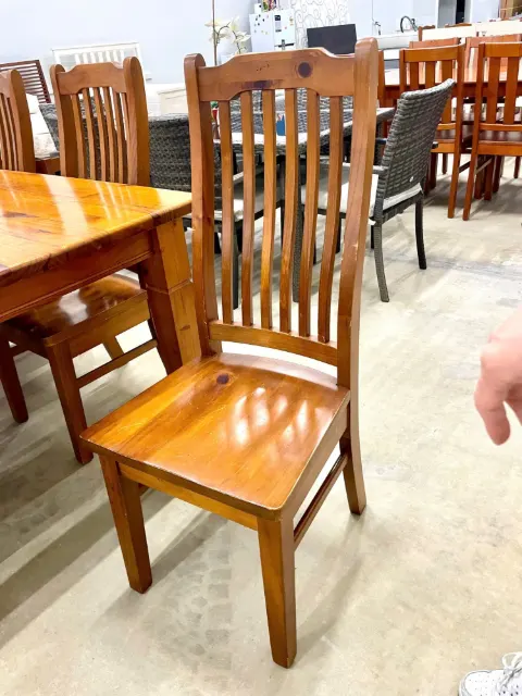 Newzealand pine table & 8 chairs