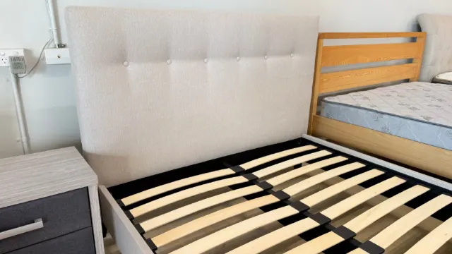 Upholstered bed