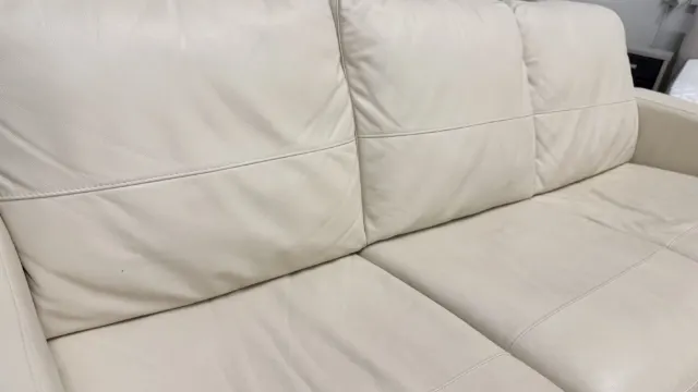 Comfortable 3 & 2 Seater GENUINE LEATHER Sofa Set — photo 9