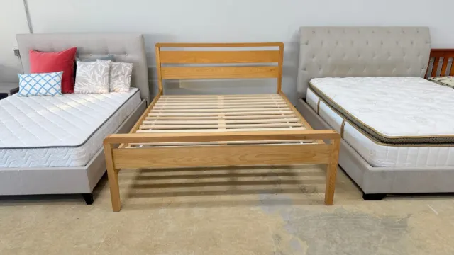 wooden bed Q
