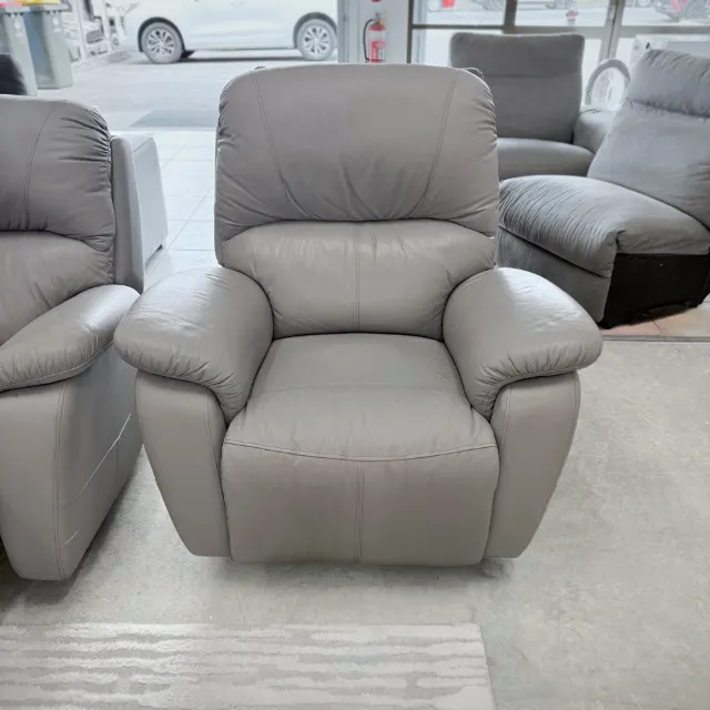 Taupe Leather Recliner 2+1+1 — photo 7
