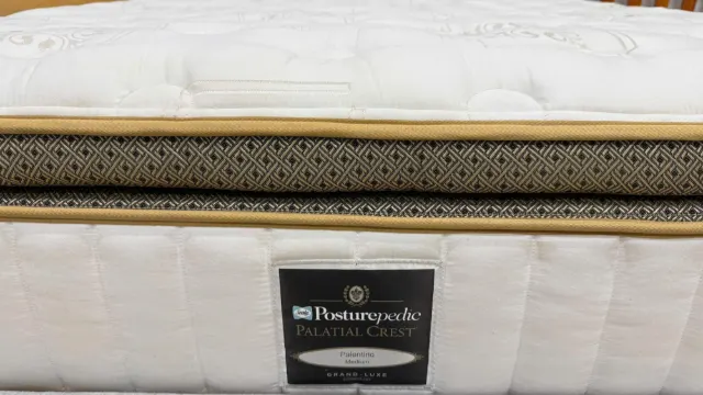 Upholstered Bed & Posturepedic Mattress Queen size — photo 6