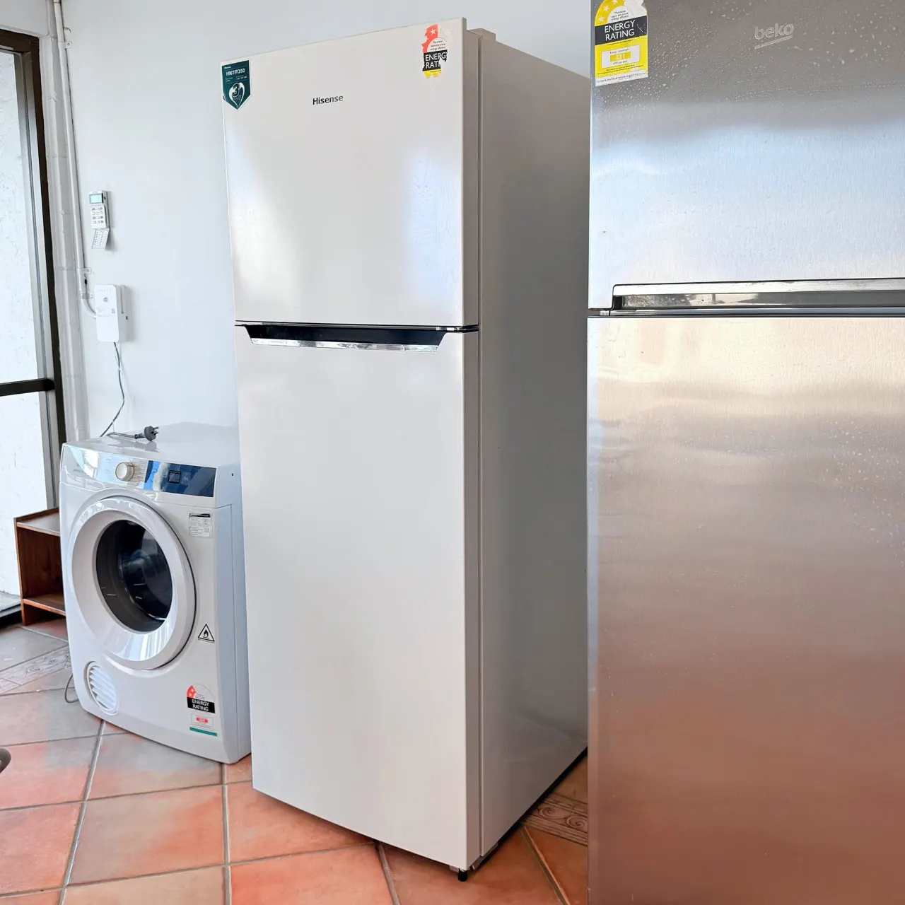 Hisense 350L fridge, side angle