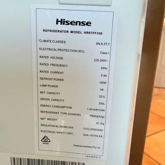Hisense fridge spec label: model HR6TFF350, 350 L gross, 321 L net