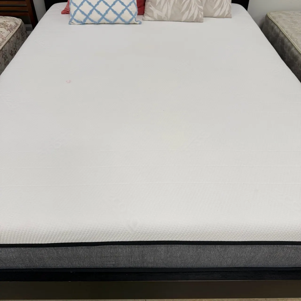 Ecosa queen mattress on the espresso bed, full top view