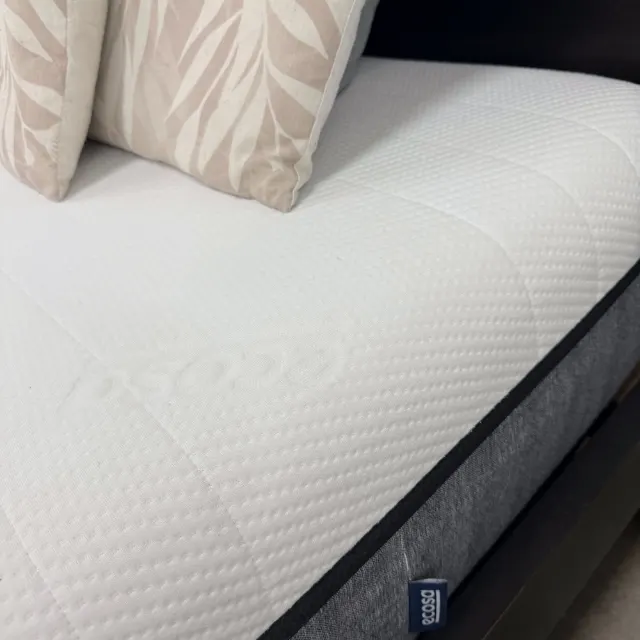 Ecosa mattress corner showing the knit top and grey side panel