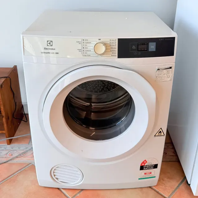 Electrolux 6kg vented dryer, front view