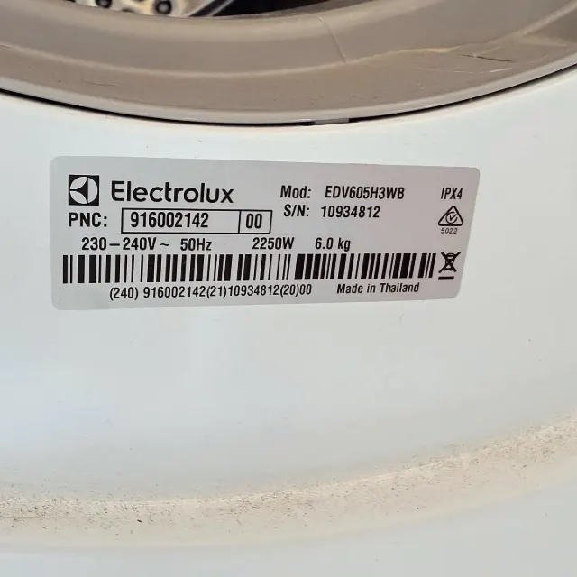 Electrolux dryer spec label: model EDV605H3WB, 6.0 kg, 2250 W