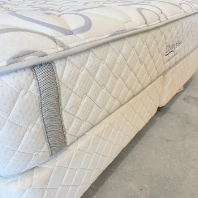 King Ensemble - Base & Mattress — photo 7