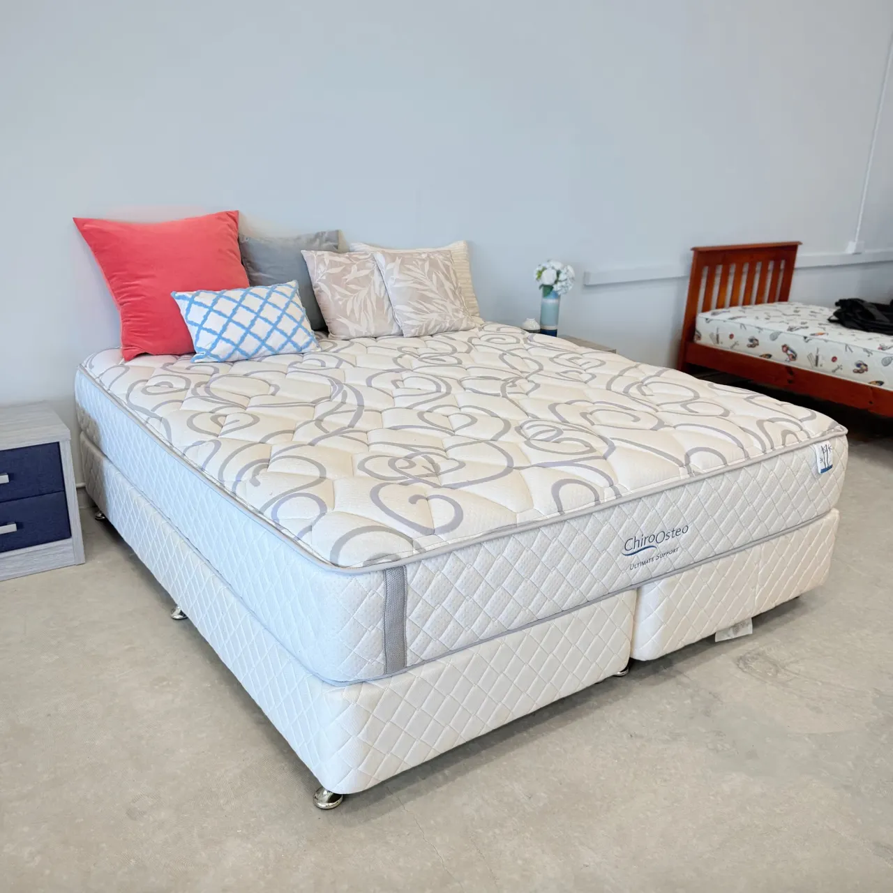 King Ensemble - Base & Mattress — photo 2
