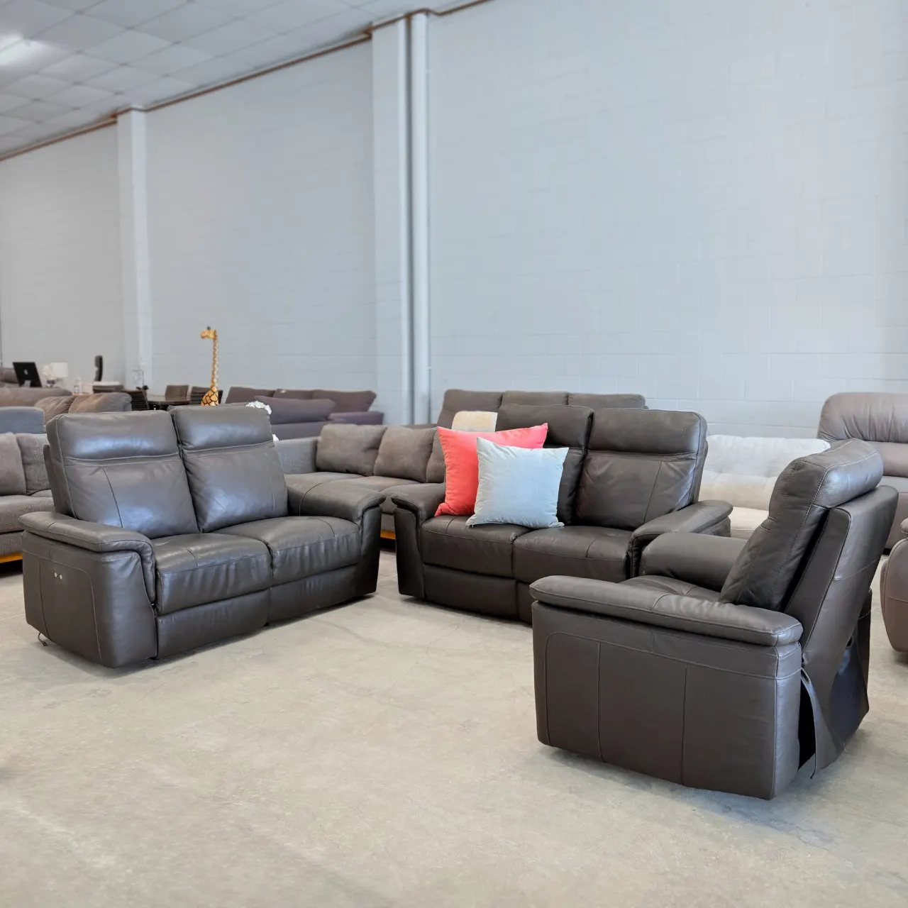 Black Leather Recliner 2+2+1 — photo 1