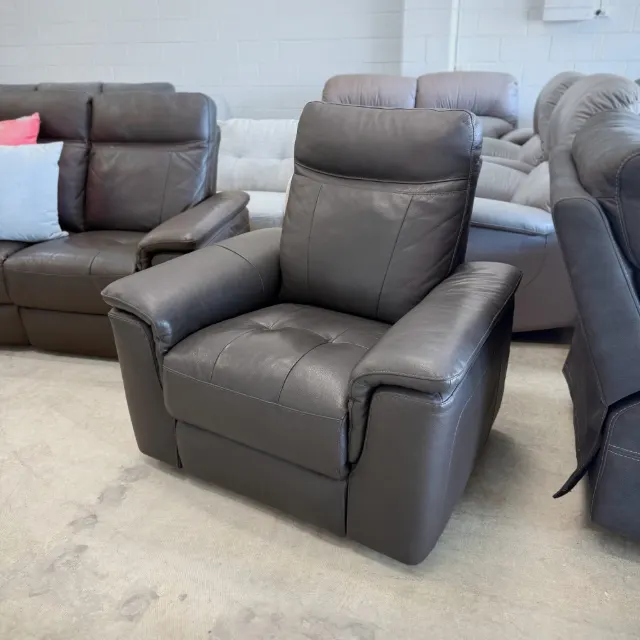 Black Leather Recliner 2+2+1 — photo 7