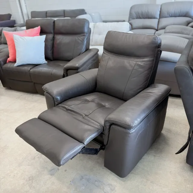 Black Leather Recliner 2+2+1 — photo 8
