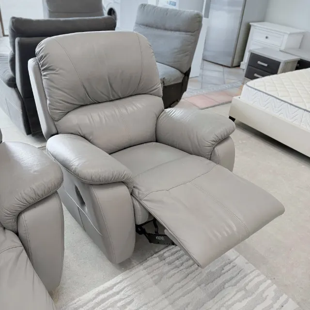Taupe Leather Recliner 2+1+1 — photo 10