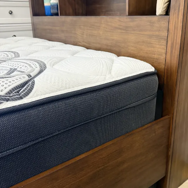 Modern Storage Bed + Plush Mattress — photo 4